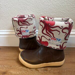 Salmon Sisters x Xtratuf Legacy Boot 15"
